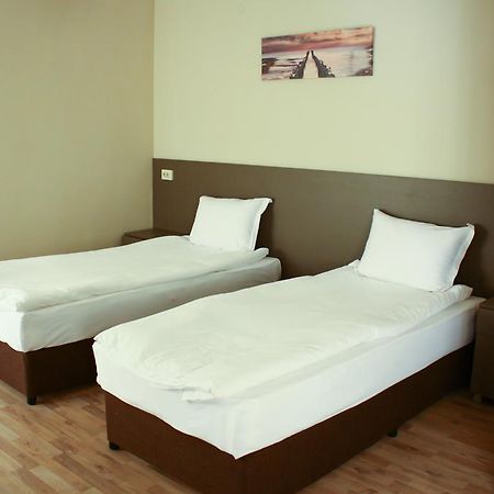 Guest House Central Kurdzhali Ngoại thất bức ảnh